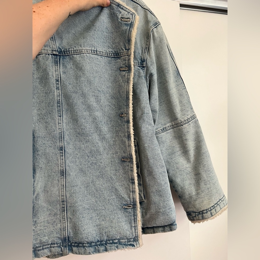 We The Free Twisted Heart Cozy Denim Jacket - Picture 5 of 9